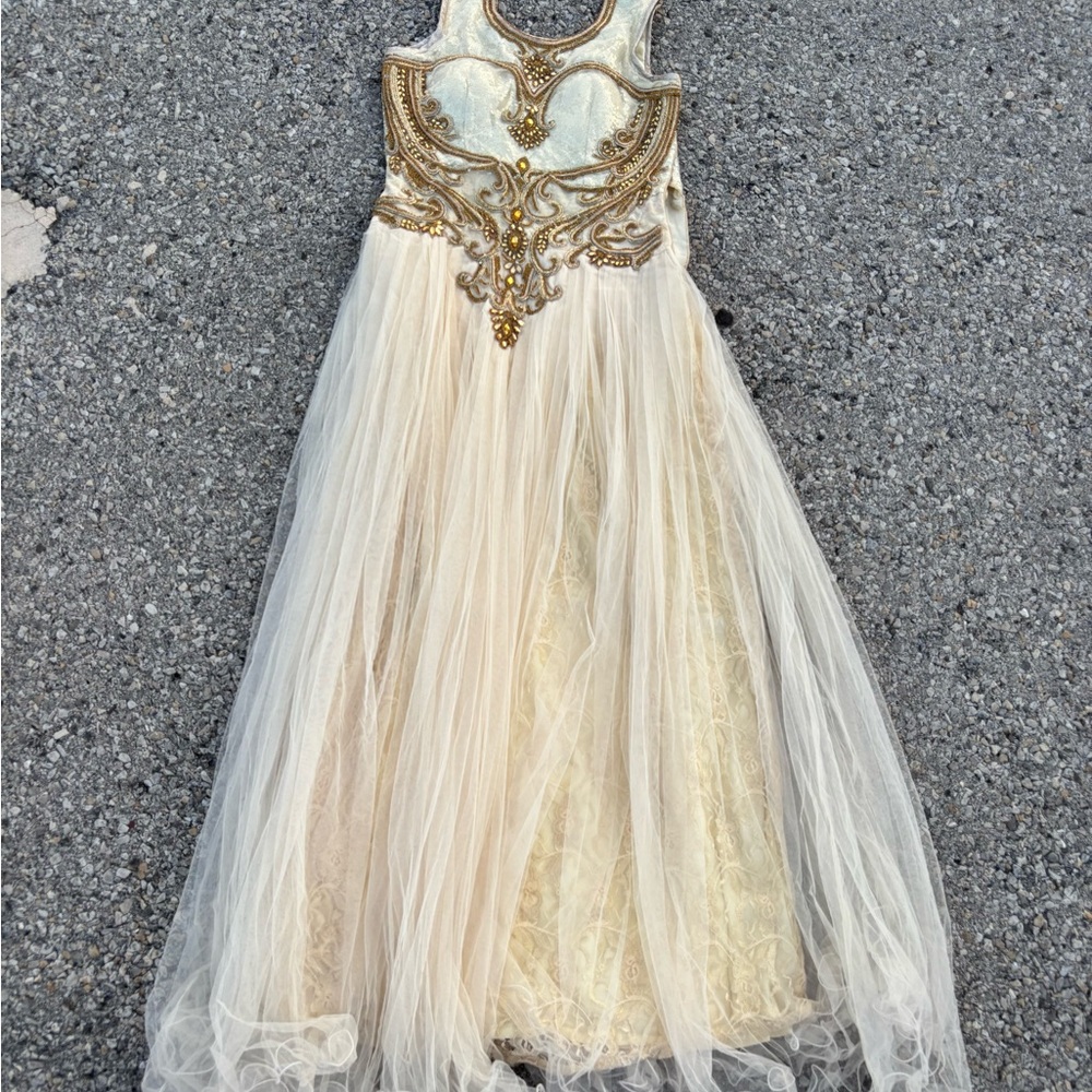 Bollywood style Elegant Cream Lace Women's Dress
